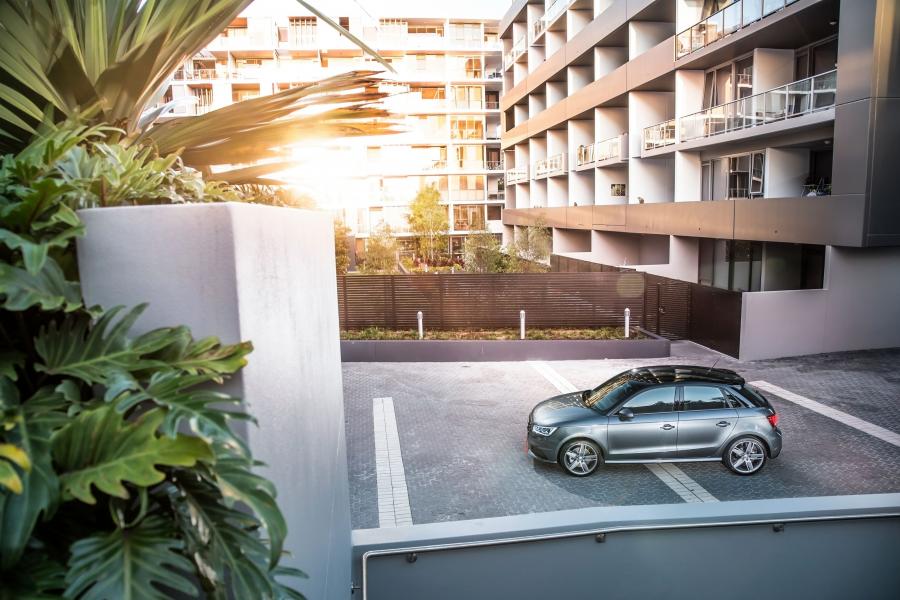  Audi A1 Sportback TFSI S-Line 2015 года  (AU) (фото 4 из 26)